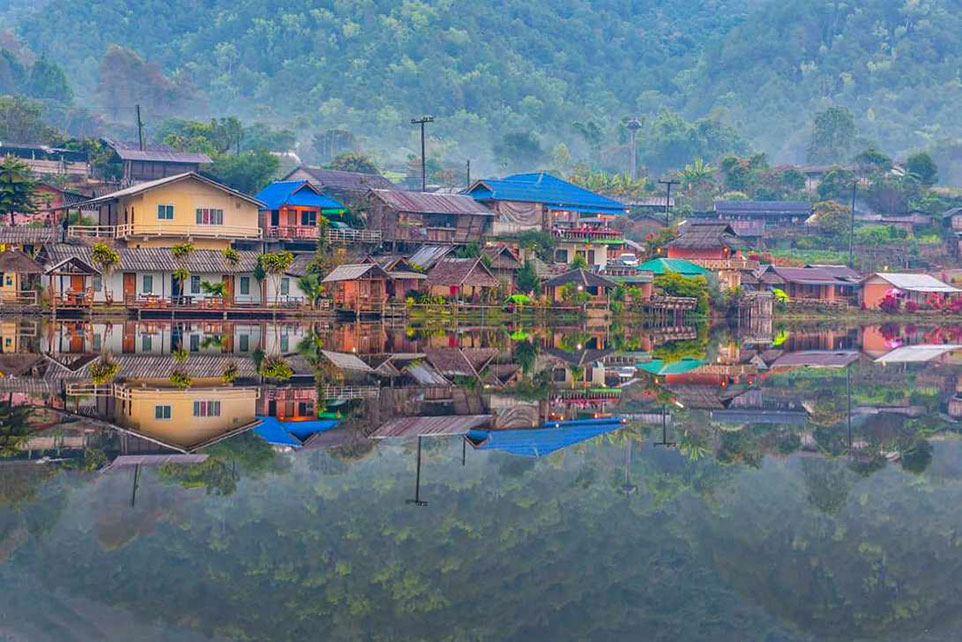 Entdecken Sie Ban Rak Thai: Geschichte, Kultur und natürliche Schönheit